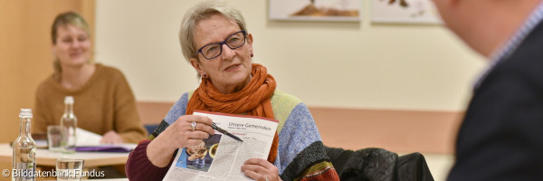 Teamwork bei der ehrenamtlichen Redaktion